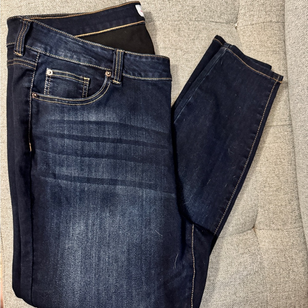 Molly & Isadora Stretch Mid-Rise Skinny Jean